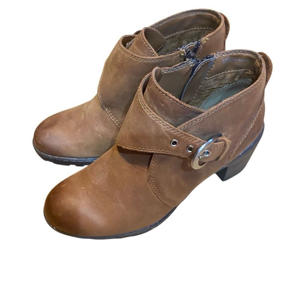 B.o.c boots with buckle size 6.5 NWOT tan boots leather upper